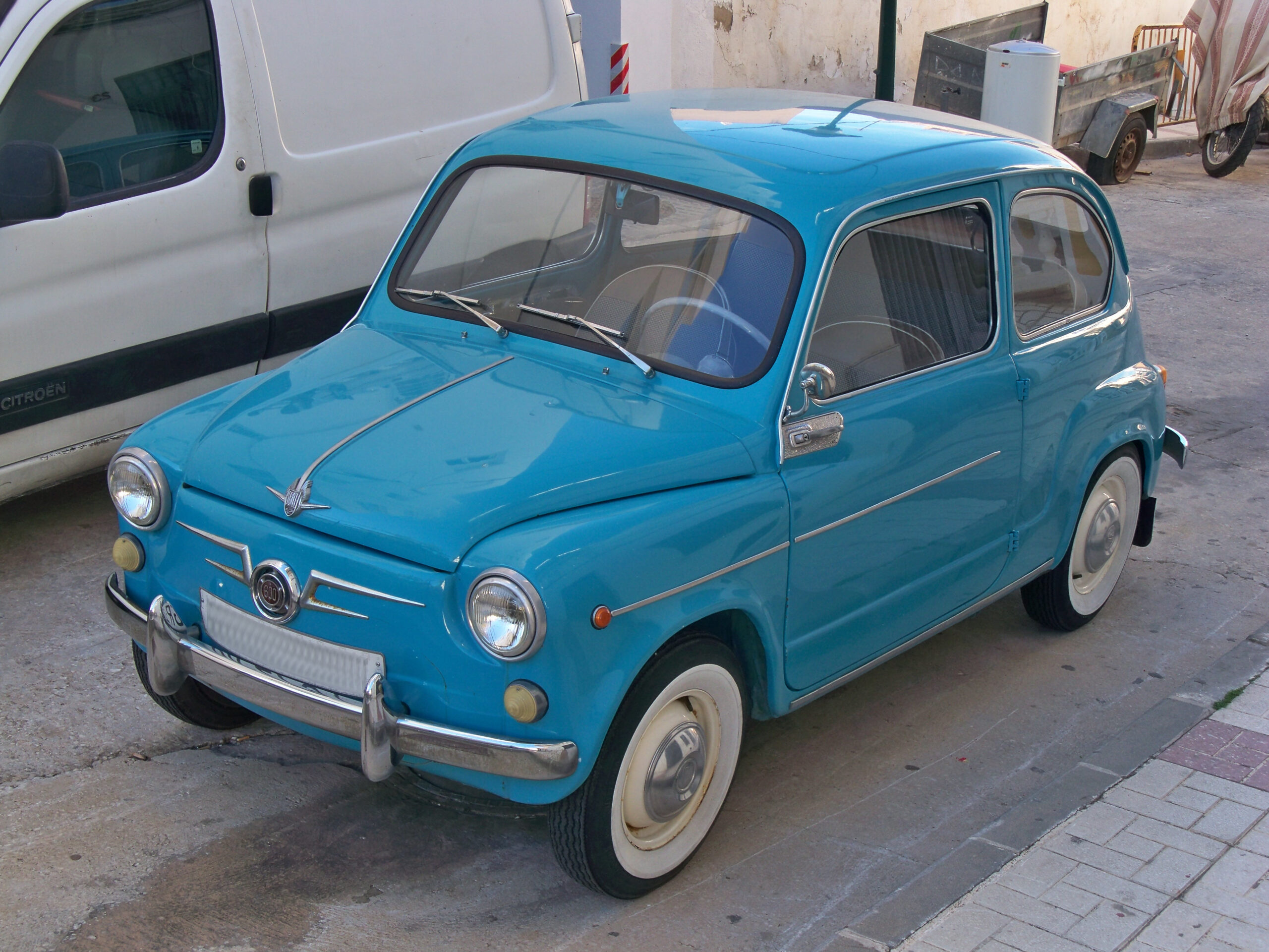 SEAT 600: la historia del coche que motorizó España